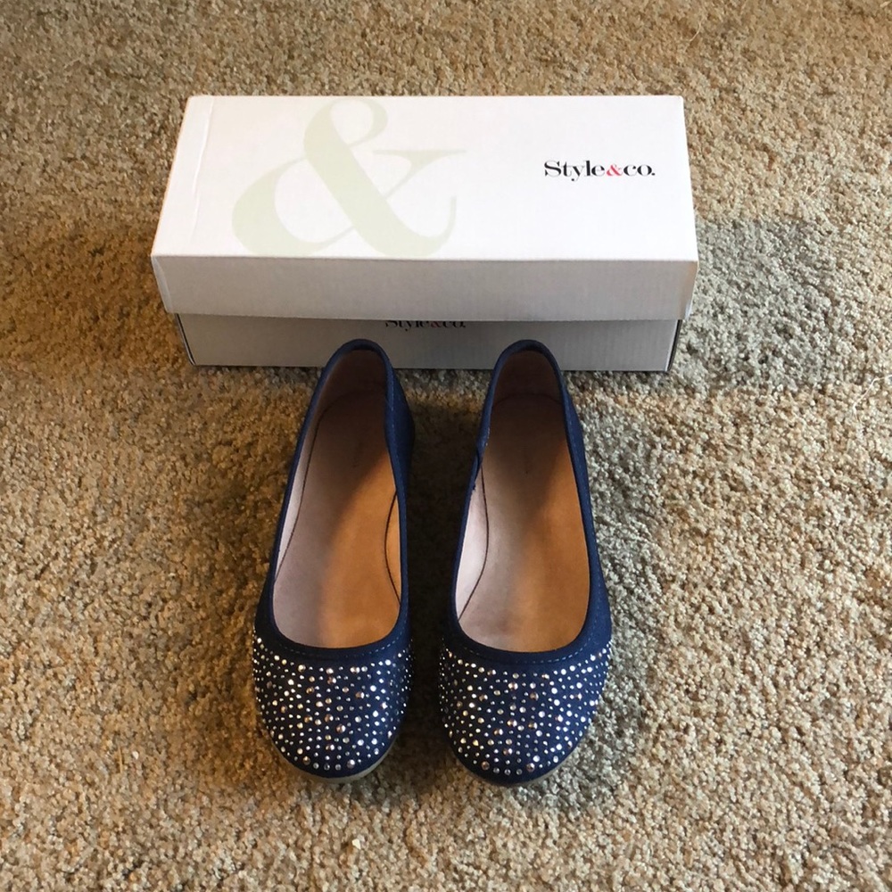 Style and Company Flats